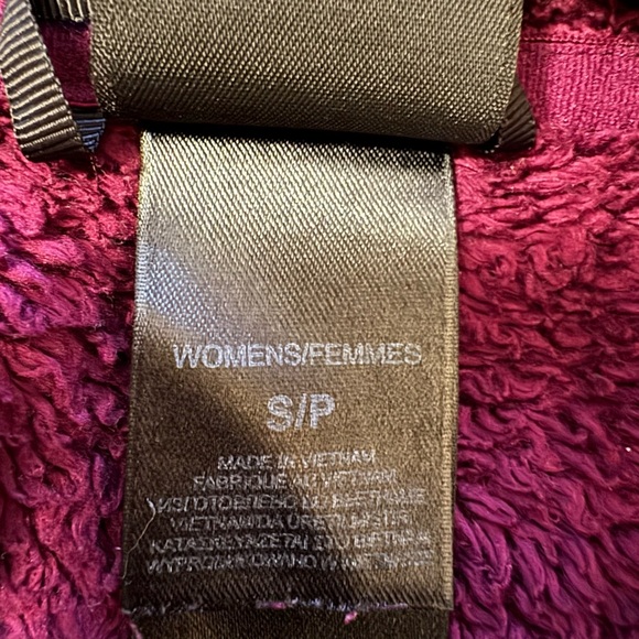 The North‎ Face Osito Magenta Cranberry Womens S Full Zip Fuzzy Fleece Jacket - Picture 4 of 9
